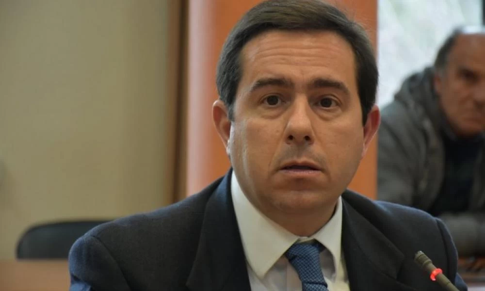 Μηταράκης: Αυστηρός έλεγχος και εποπτεία στις ΜΚΟ